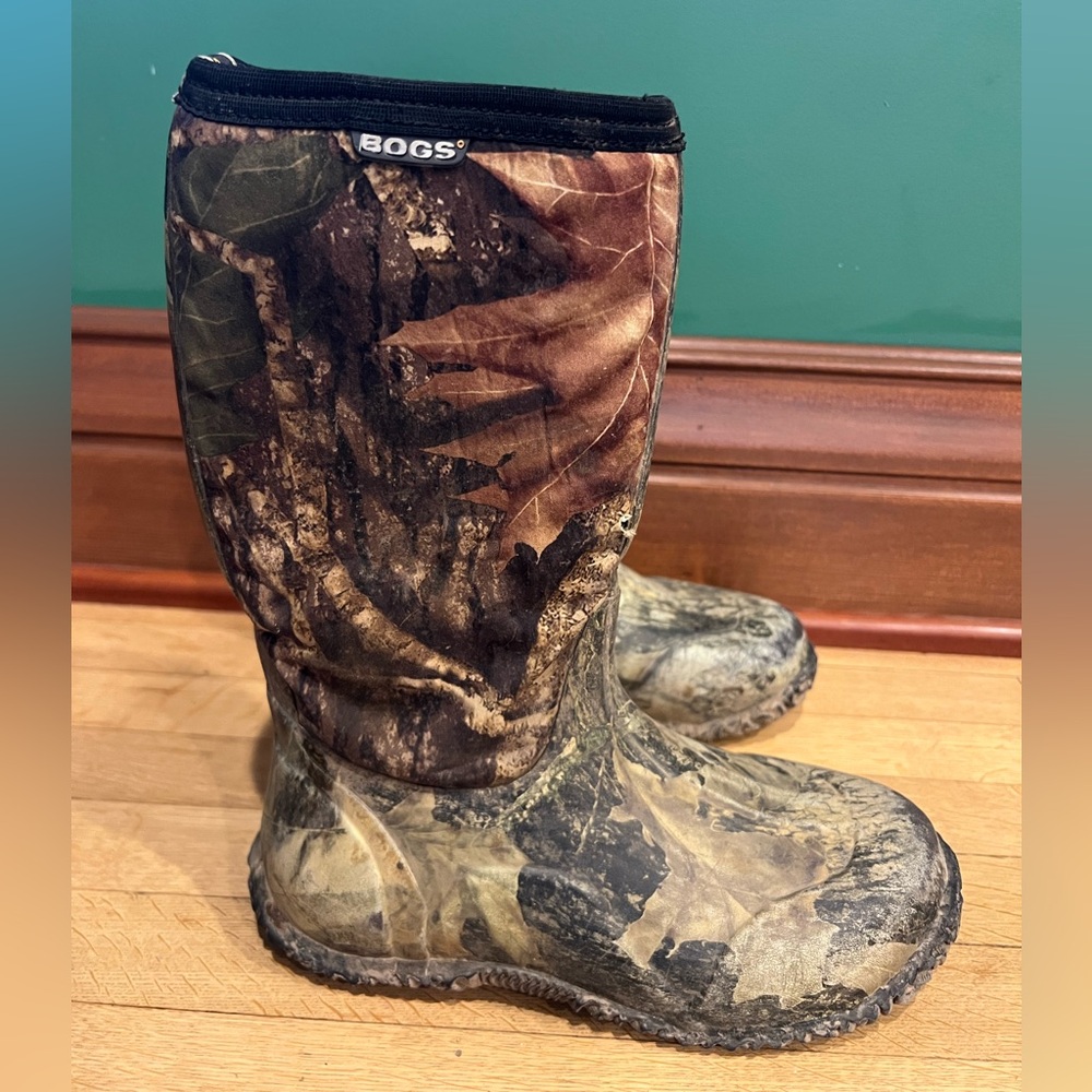 Bogs Camouflage Boots • youth big kid 5
